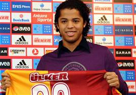 Santos resmen Galatasaray'da