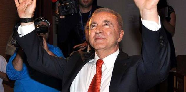Aysal ilk yılında şampiyon oldu