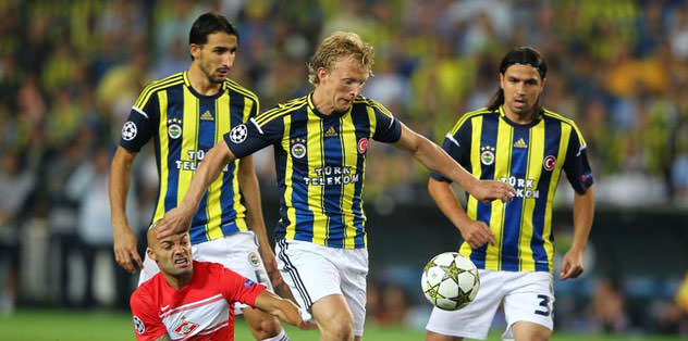 Kuyt: Sürekli yere yattılar!
