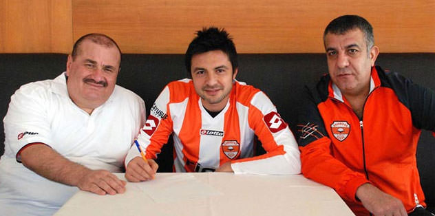 Özgür Bayer Adanaspor'da