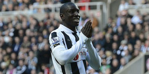 Demba Ba'yı Chelsea kaptı