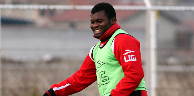 Nwankwo Denizlispor'un kampına katıldı