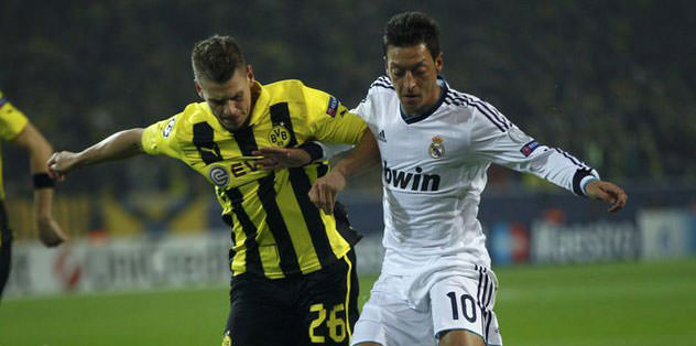 Mesut Özil'e balmumu heykeli