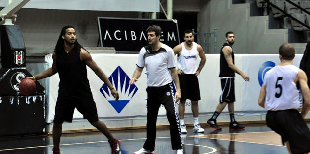 Beşiktaş galibiyetle tanışmak istiyor