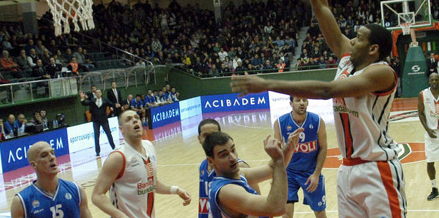 Banvit evinde affetmedi