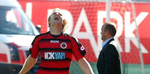 Herkes onu konuşuyor