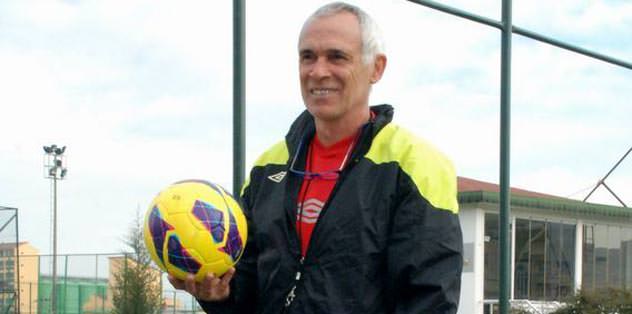 Hector Cuper: Messi gelecekse buyursun