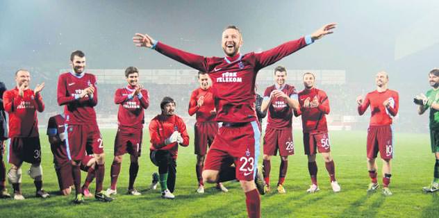 Giray 88'de girdi