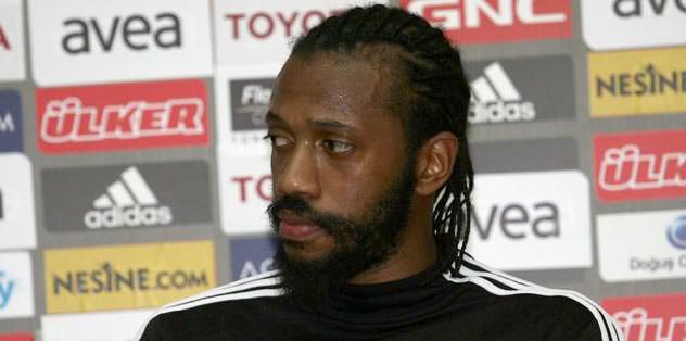Manuel Fernandes kendini solladı