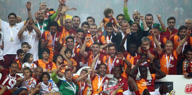 Şampiyon sahnede