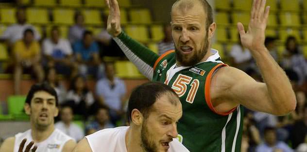 Ermal 1 yıllığına Banvit'te
