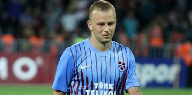 Marek Sapara ameliyat oldu