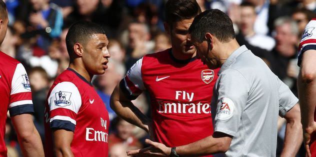 Chamberlain ve Gibbs'e ceza verilmedi