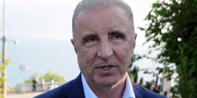 'Moyes'u düşünmüyoruz'