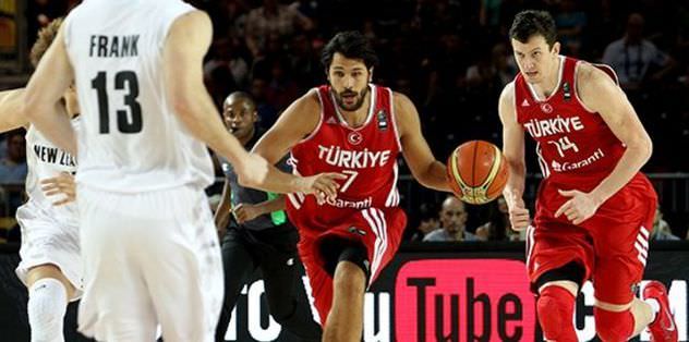 12 Dev Adam çeyrek final için sahada