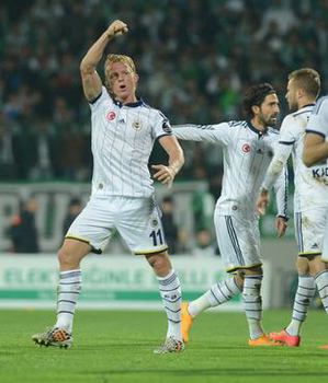 Fener 1 puanı 'Kuyt'ardı