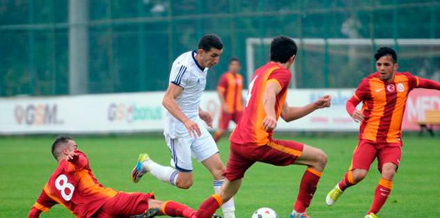 U21'ler de zirvede
