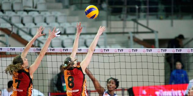 Voleybolda rakip Eczacıbaşı