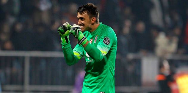 Muslera nefes aldı