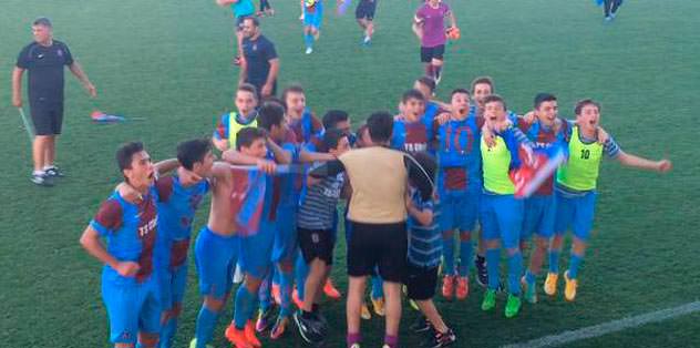 U14 Takımı da şampiyon oldu