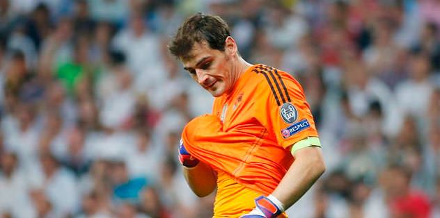Casillas sürprizi