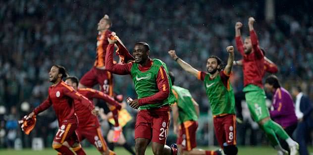 Chedjou'ya ceza!