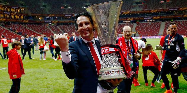 Emery 1 yıl daha uzattı