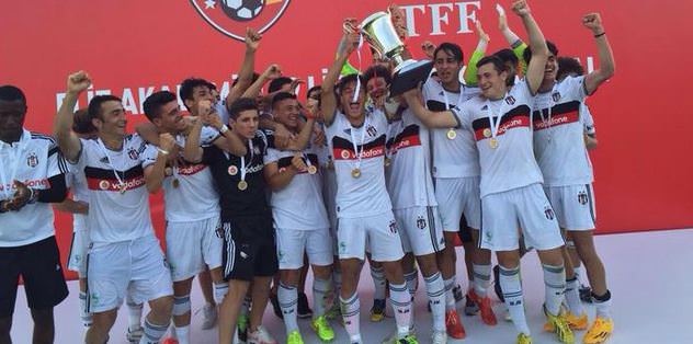 U 19'lar şampiyon