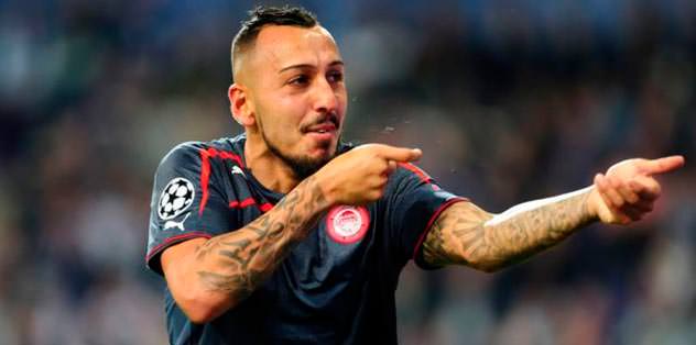 Diğer aday Mitroglou bekliyor