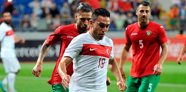 Mevlüt tıkandı