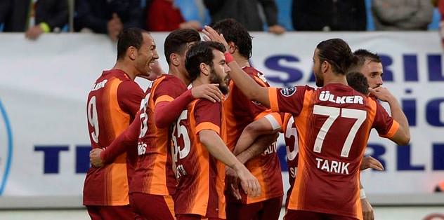 Aslan her yerde zirvede