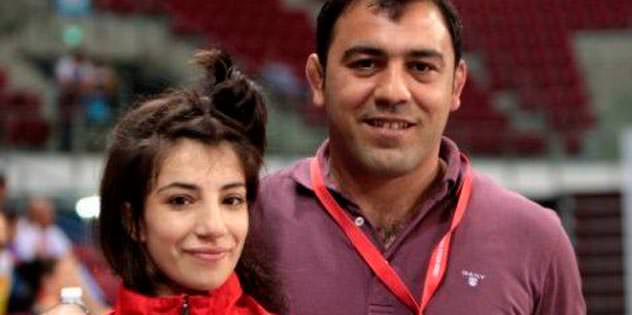 Demirhan, Rus rakibine yenildi