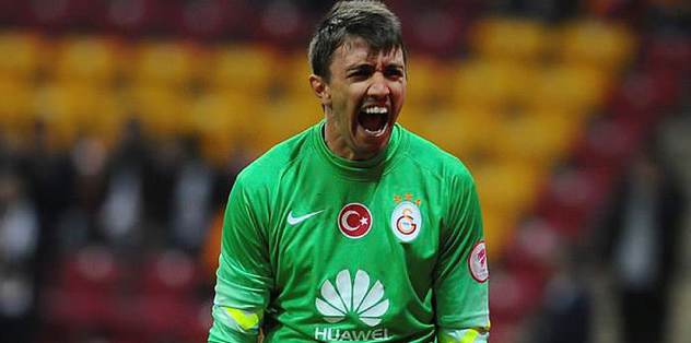 G.Saray'dan Muslera'ya kutlama mesajı