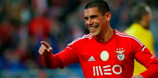 Maxi Pereira yolu açtı