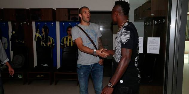 Emenike pazarlığa geldi