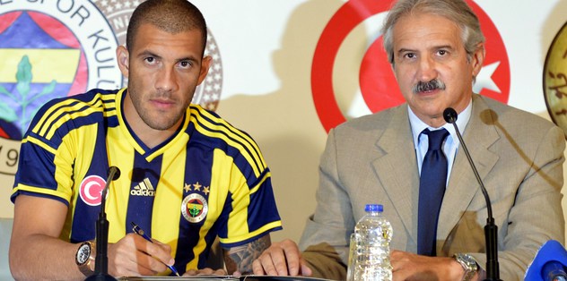 Fernandao imzayı attı