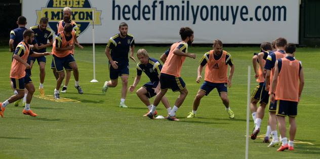 Şener takımla çalıştı