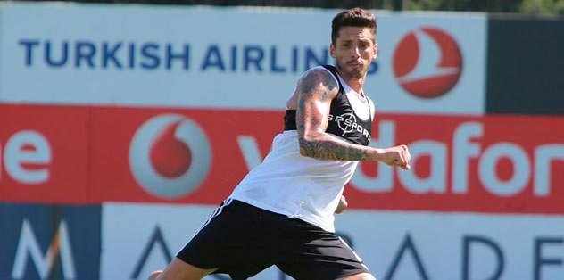 Jose Sosa ön liberoya