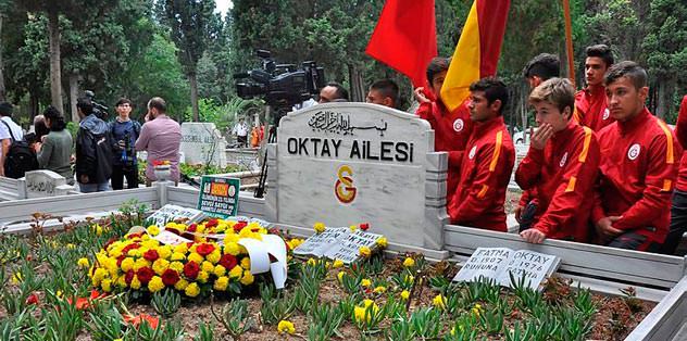 Taçsız Kral unutulmadı