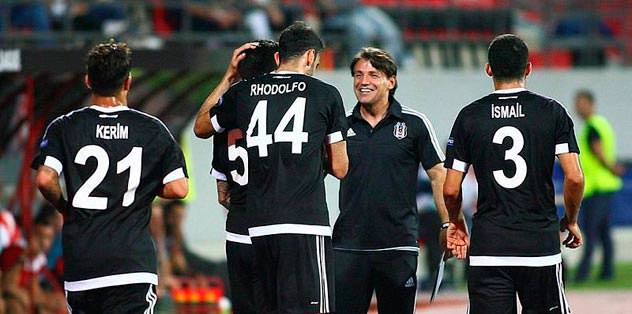 Arnavutluk'ta İskender keyfi