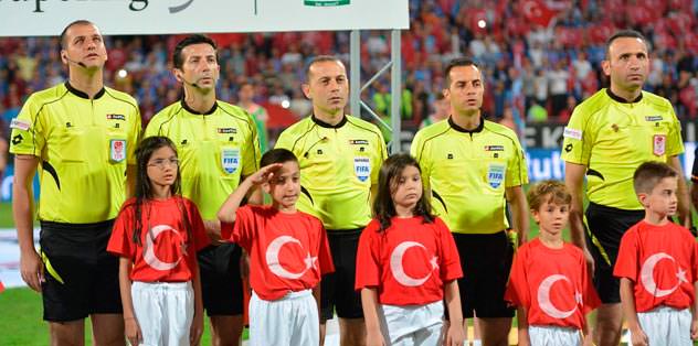 Hakem bizi yaktı