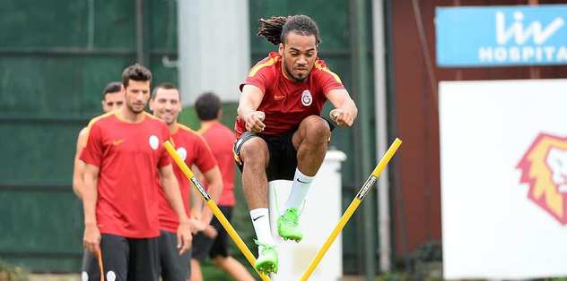 Çalışmalara iki oyuncu katılmadı