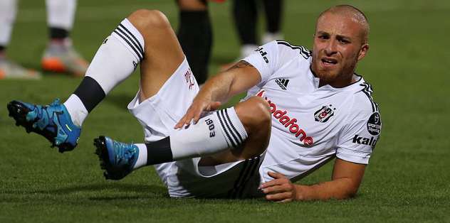 Gökhan Töre geri döndü