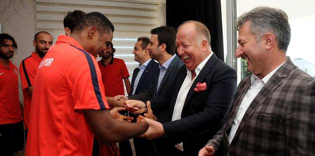 Eto'o'ya bayram harçlığı