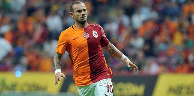 Sneijder depremi