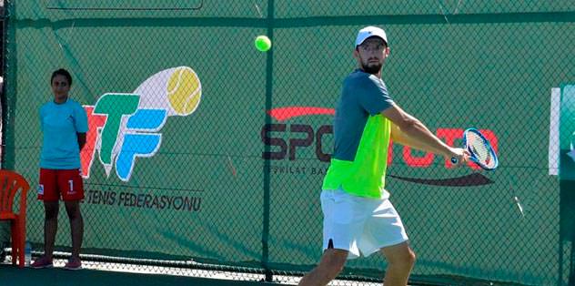Tenis akademisi 3 Ekim'de faaliyette