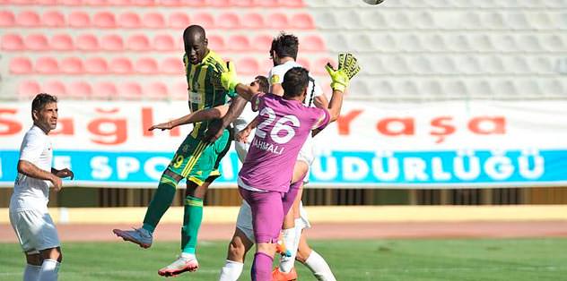 Urfa Edinho ile üçlük attı