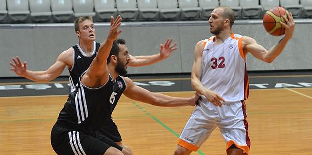 G.Saray, Beşiktaş'ı Coach'sız yendi!