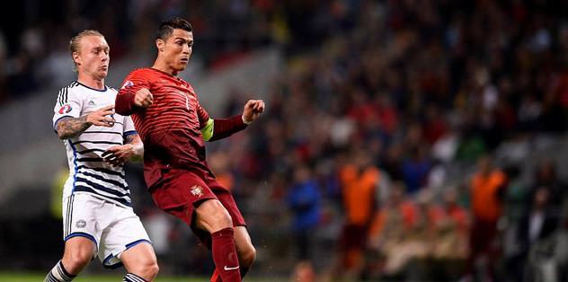 Simon Kjaer Ronaldo'yu bitirdi!