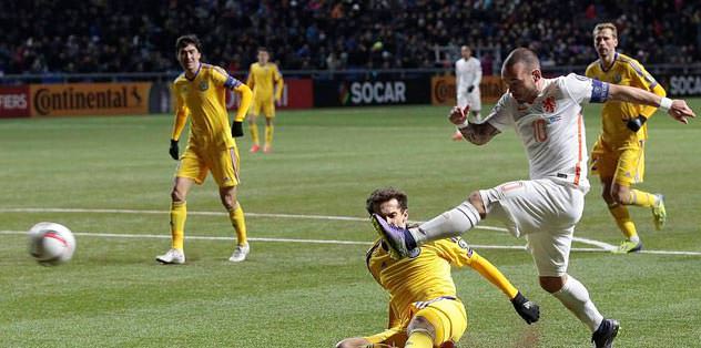 Sneijder attı, Portakallar kazandı